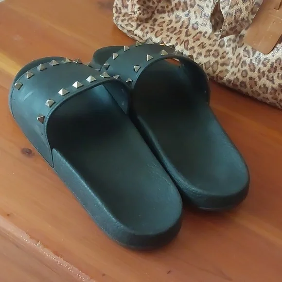 Valentino Garavani Black Rockstud Slides Sz 43 (Mens US10) USED - Picture 2 of 16